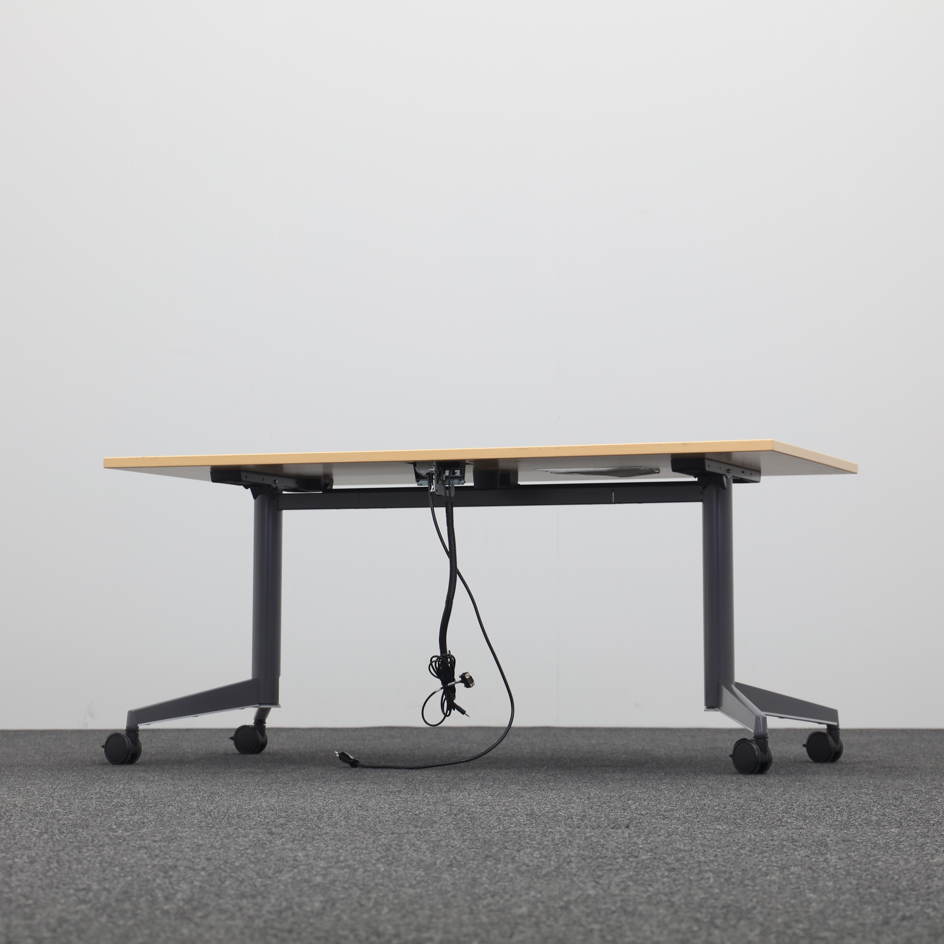 Klapptische Steelcase