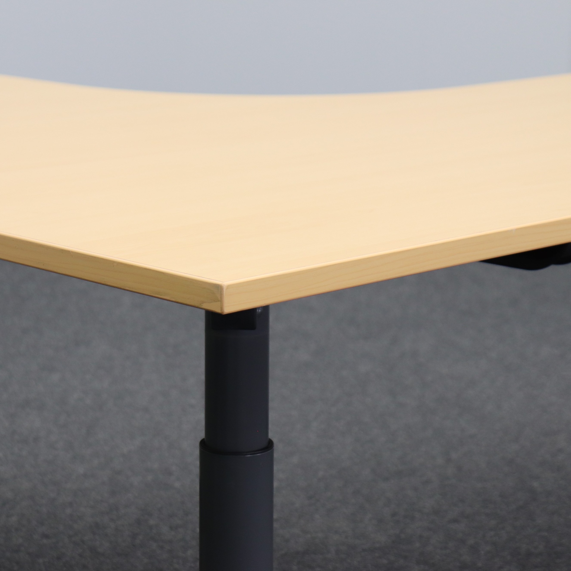 Schreibtische Steelcase