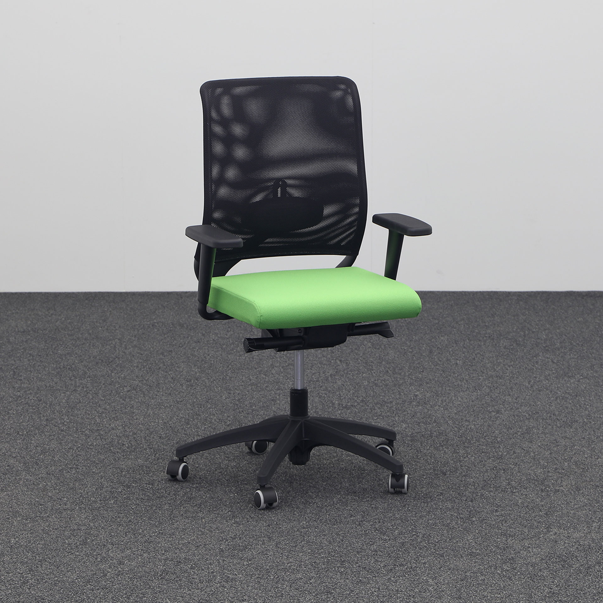 Office swivel chairs Moving Chairs (Green, New, Hard floor castors, 2D armrests)