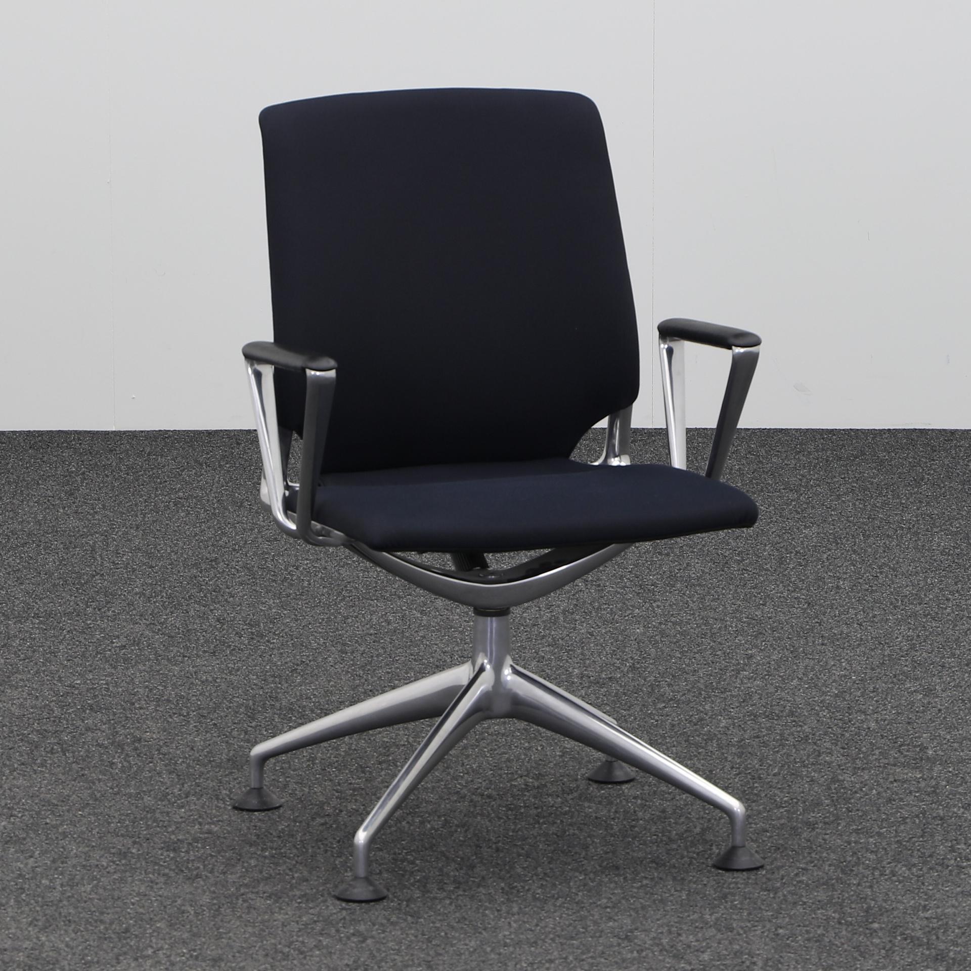 Vitra Meda Conference conference chair (Black, Good, Carped glides, Fixed armrests)