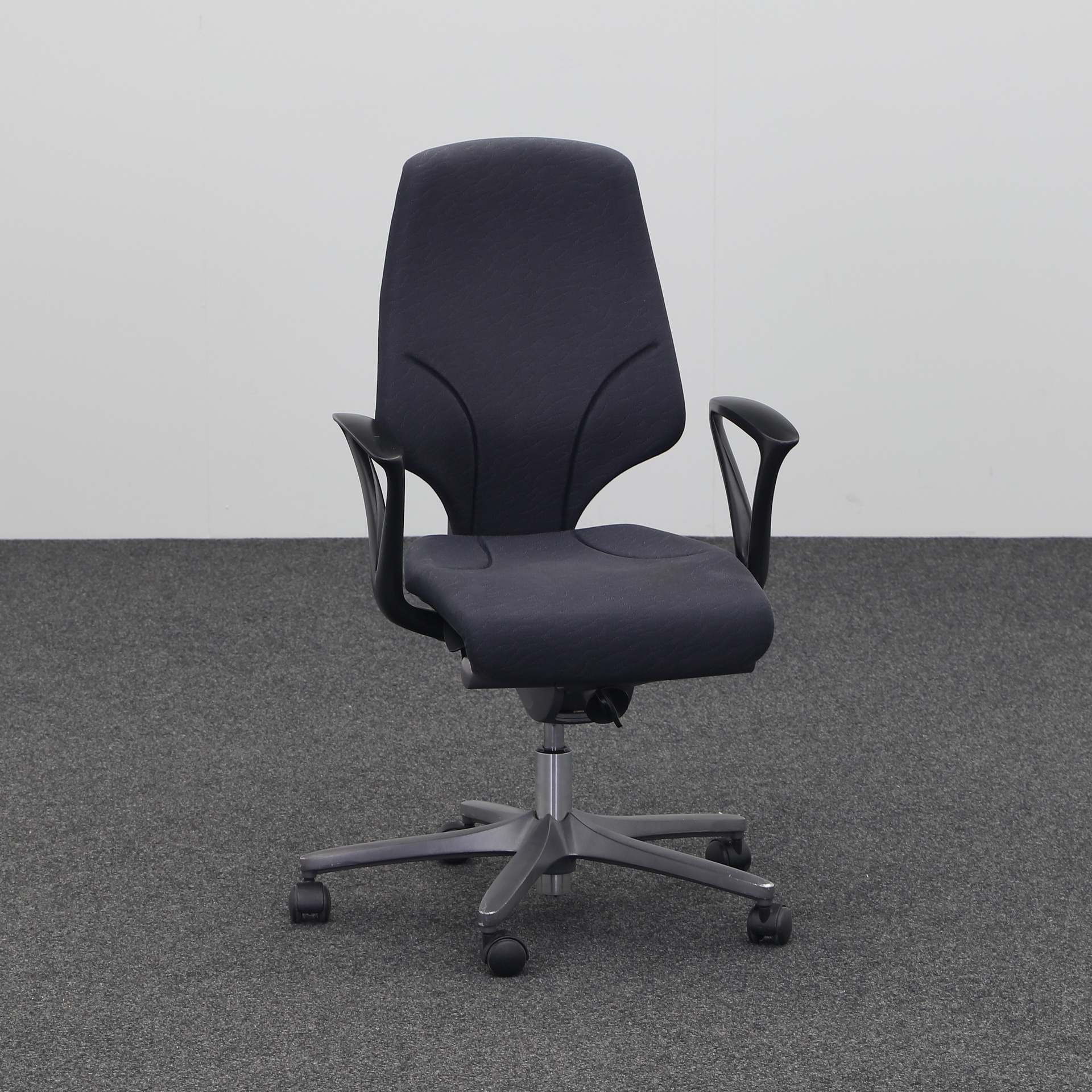 Office swivel chairs Giroflex 64 (Anthracite, Normal used, Carpet castors, Fixed armrests)