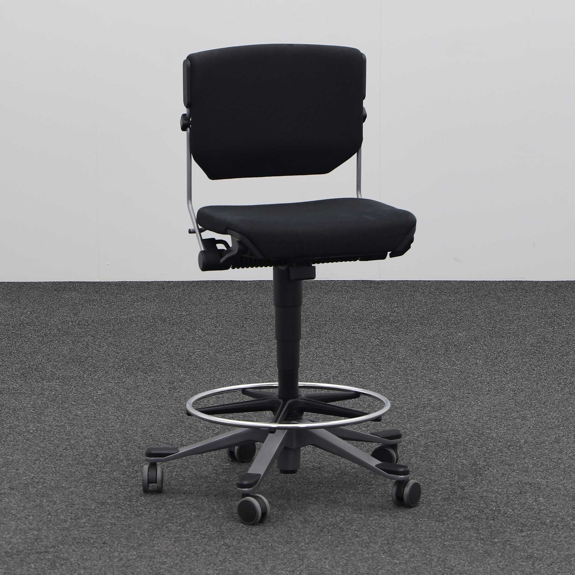 Chaises de bureau Giroflex 33  (Noir, Normalement utilisé, Rouleaux de moquette, sans)