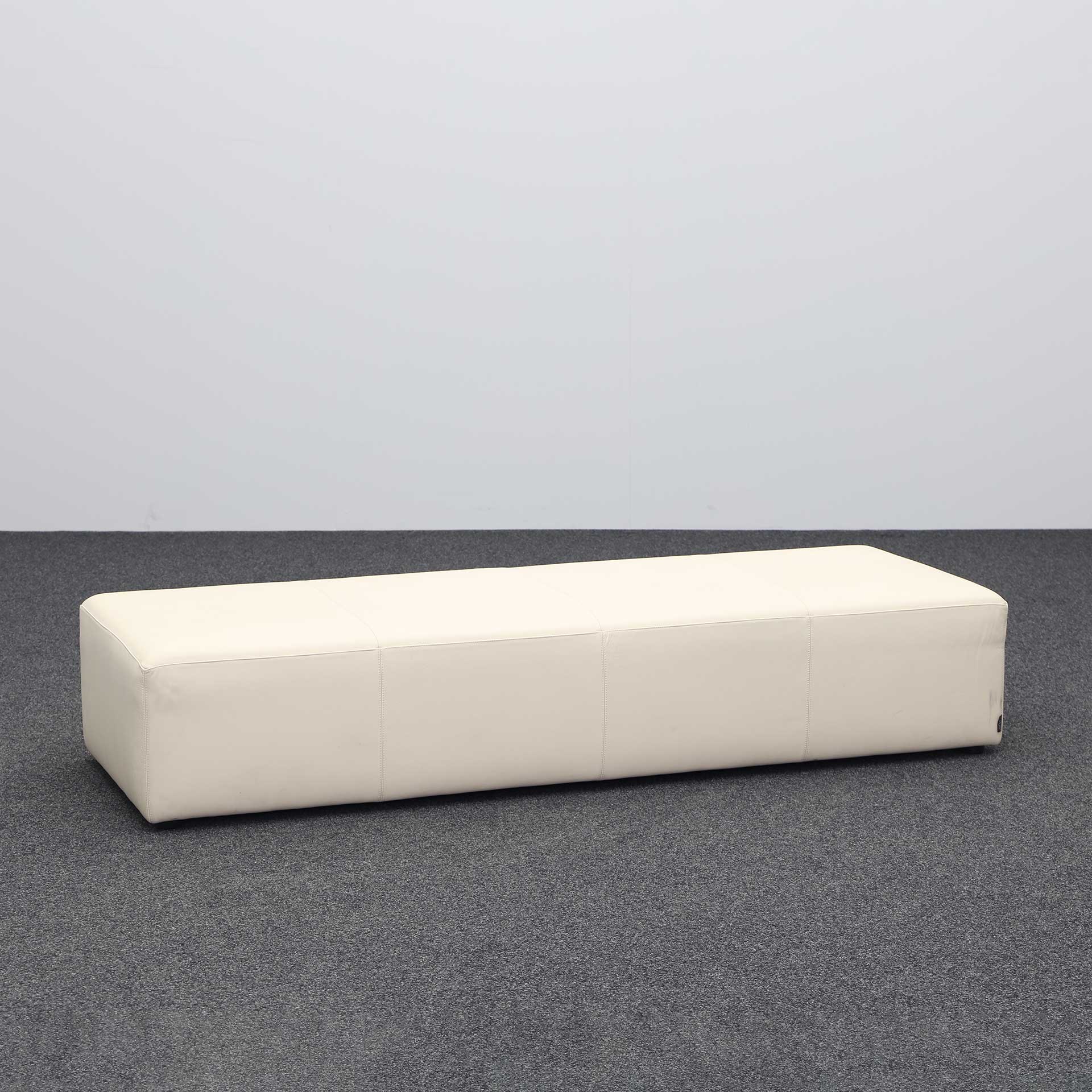 Lounge Sofas Atelier Alinea Fluidum (Crème, Normal Gebraucht, Kunststoffgleiter, 4)