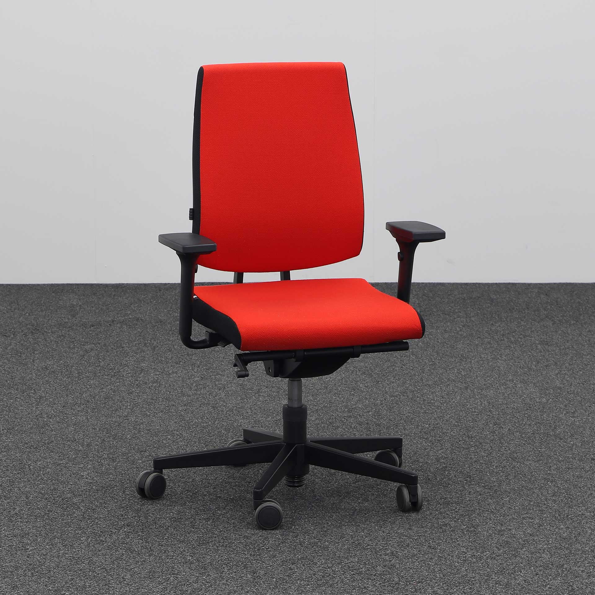 Chaises de bureau pivotantes Sedus black dot (Rouge, Bon, Roulettes pour sols durs, Accoudoirs 3D)