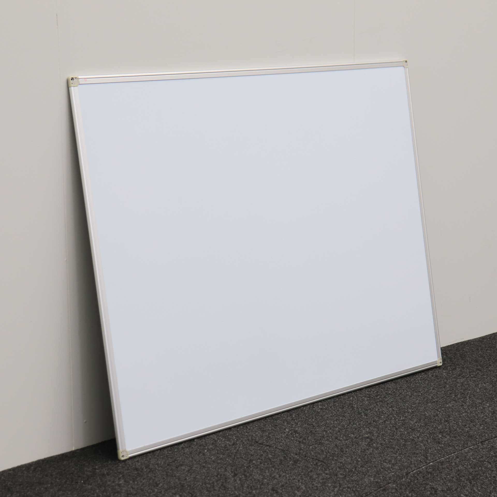 Whiteboards (White, Normal used)