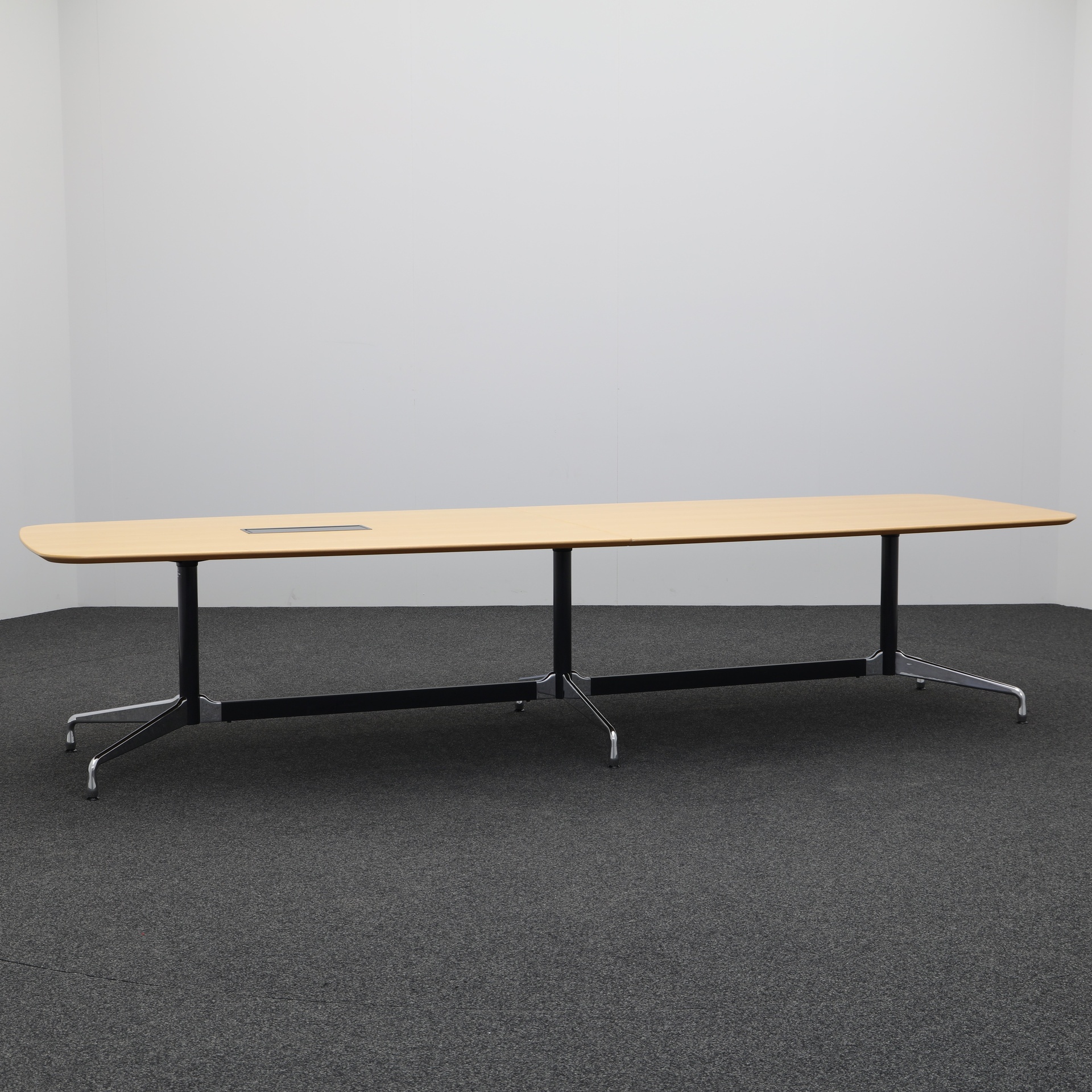 Konferenztische Vitra Eames Segmented Tables (Buche, Normal Gebraucht, 340x120, Schwarz)