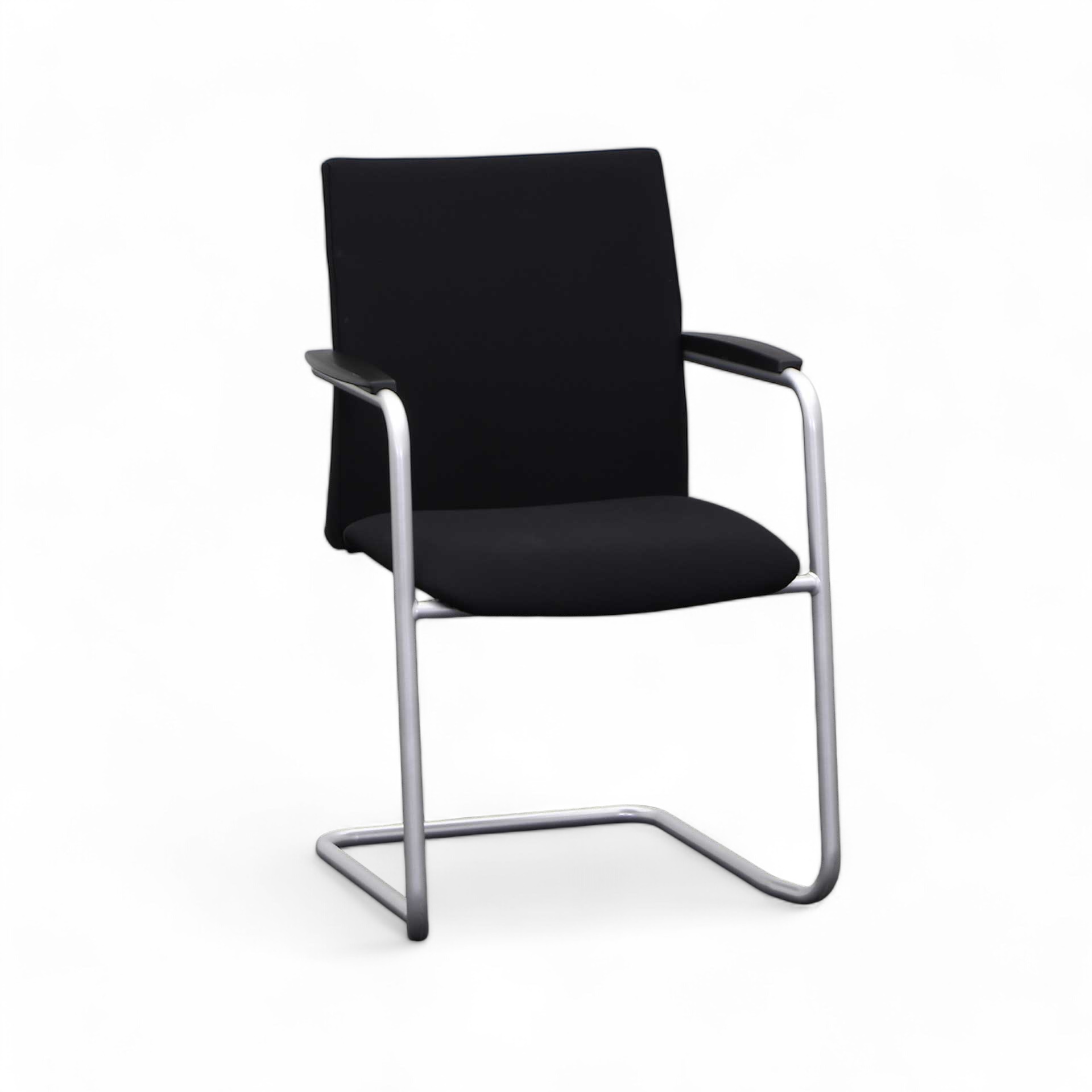 Haworth cantilever conference chair (Black, Good, Plastic glides, Fixed armrests)