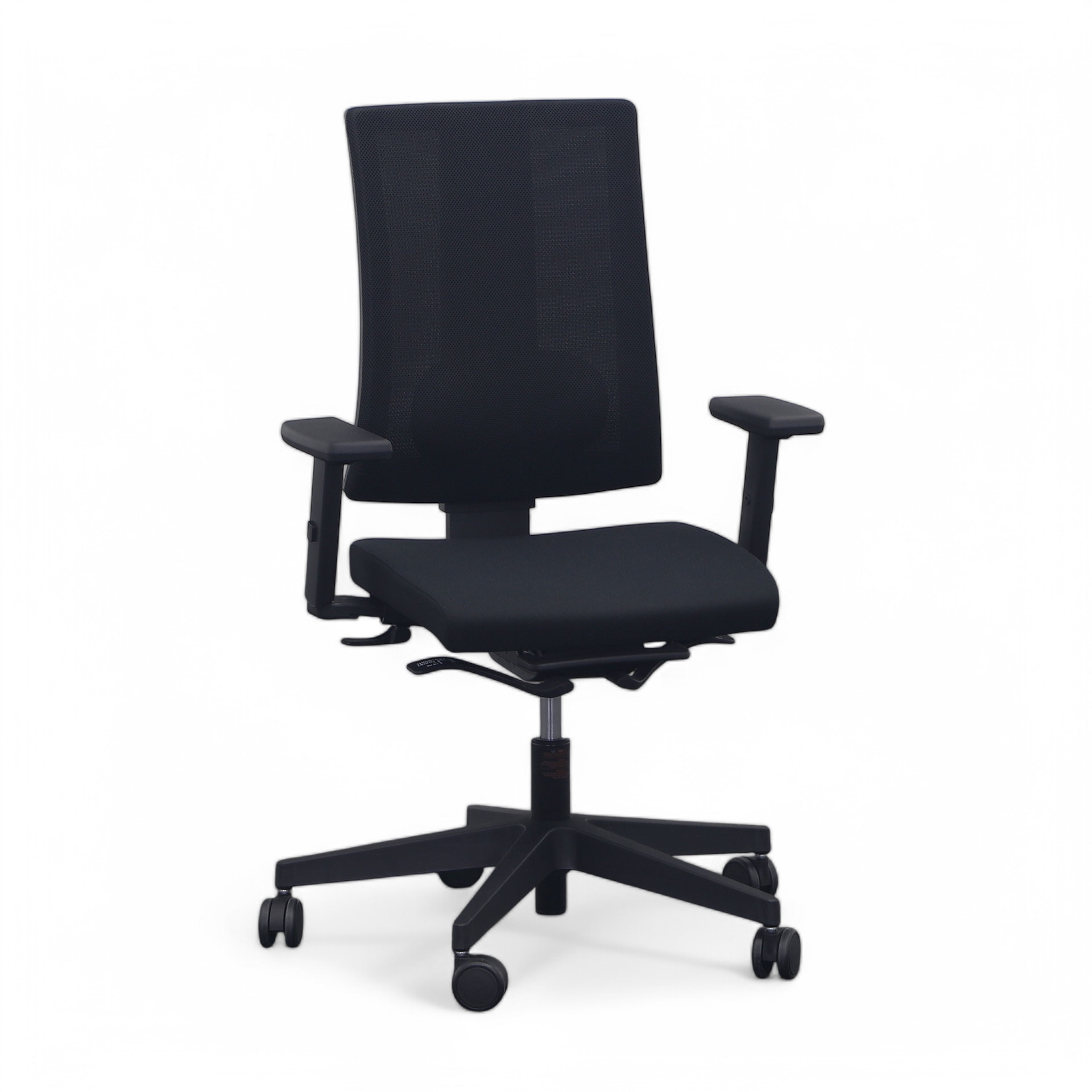 Bene Piuro office chair with mesh backrest (Black, Good, Black, Carpet castors, 4D armrests)