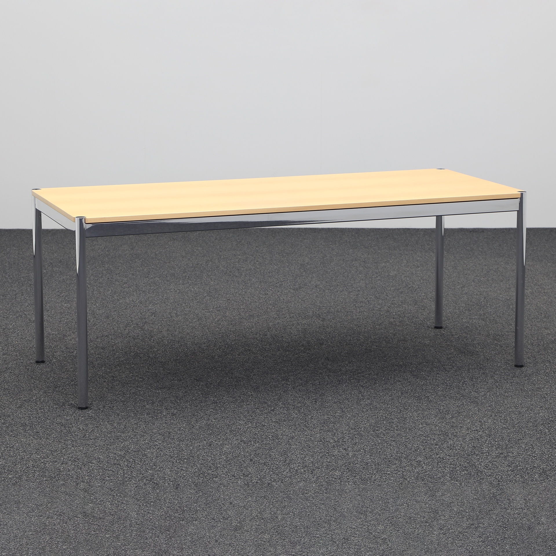 Tables de bureau USM Haller (Hêtre, Normalement utilisé, 175x75, Chromé, Chromé)